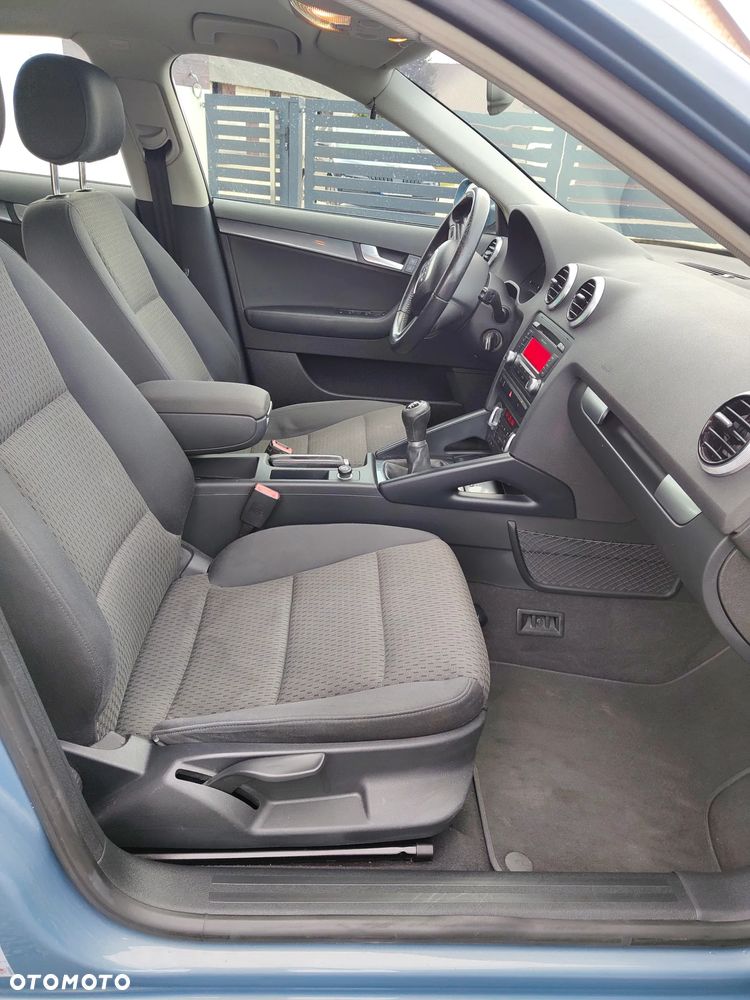 Audi A3 Sportback 1.4 TFSI S line Sportpaket - 17