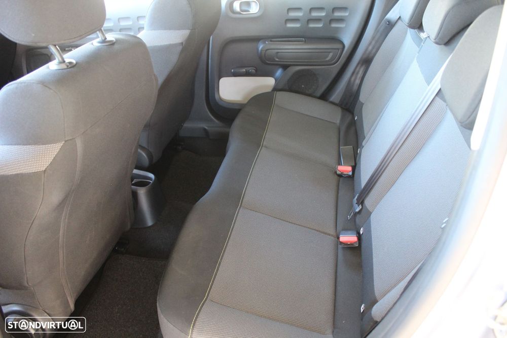 Citroën C3 1.2 PureTech Feel EAT6 - 3