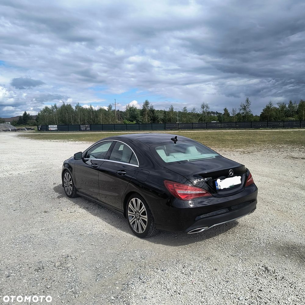 Mercedes-Benz CLA 250 7G-DCT - 6