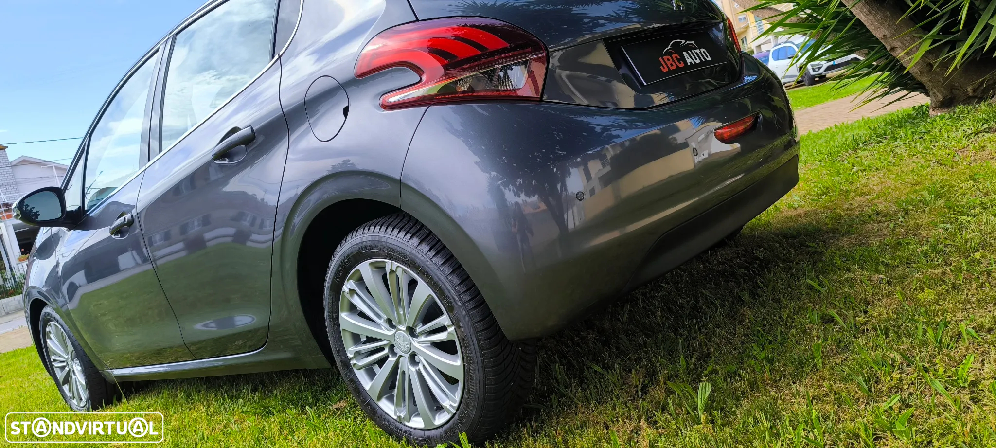 Peugeot 208 1.2 PureTech Style - 14