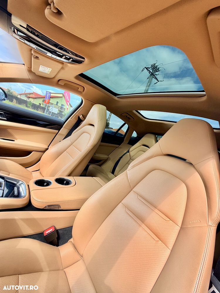 Porsche Panamera 4 - 14