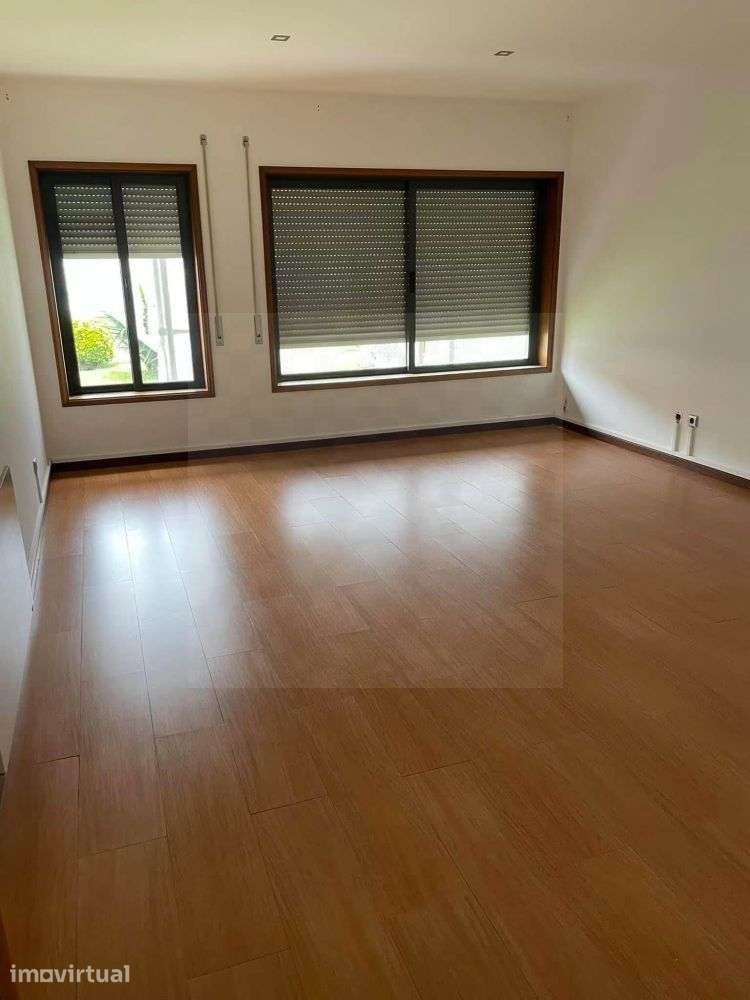 Apartamento T1+1 para arrendamento em Pedroso – Seixezelo - Grande imagem: 2/6