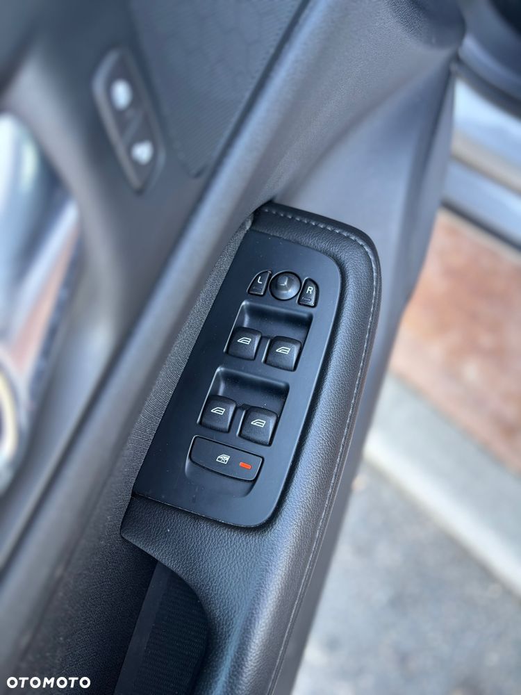 Volvo V60 D3 Kinetic - 11