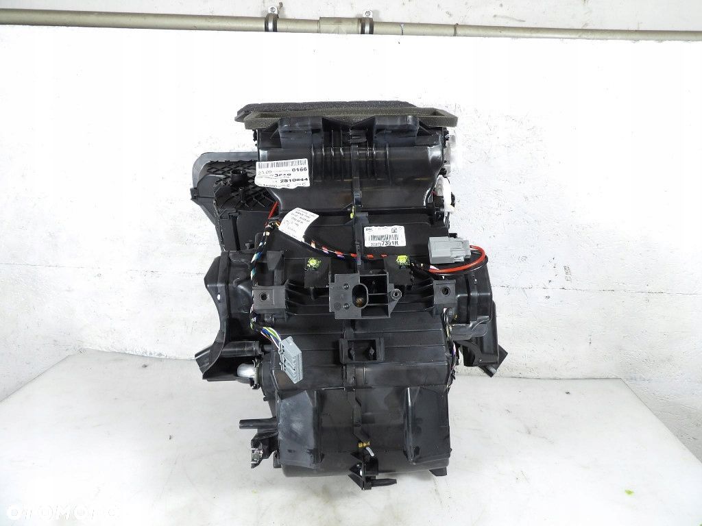 DACIA DUSTER II LIFT 1.3TCE NAGRZEWNICA 272797351R - 1