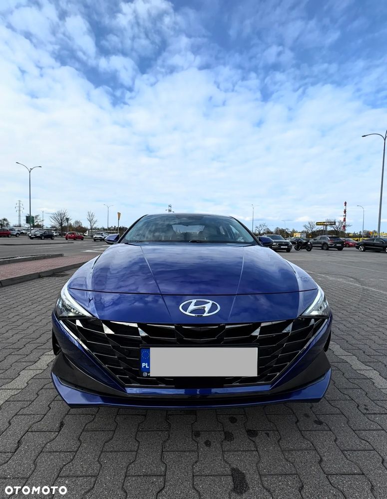 Hyundai Elantra 1.6 Executive CVT - 2