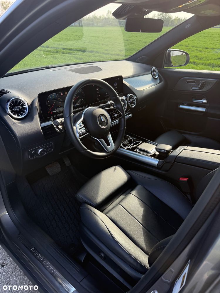 Mercedes-Benz GLA 250 4-Matic - 12