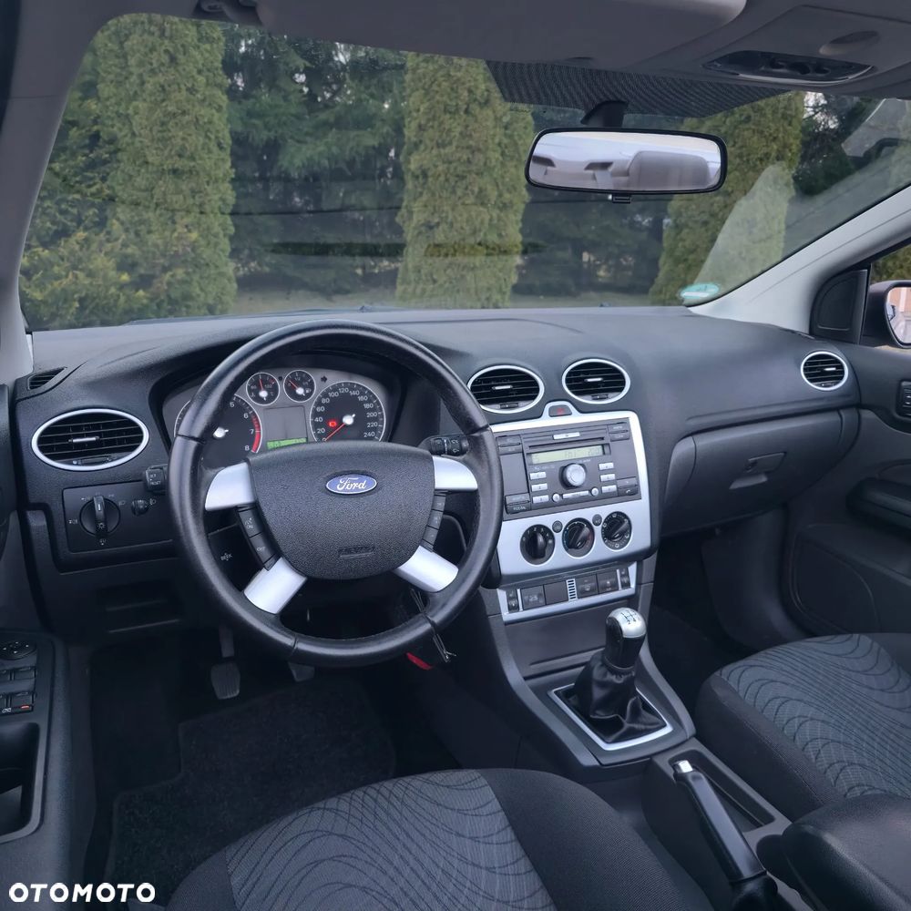 Ford Focus 1.6 16V Fun X - 35