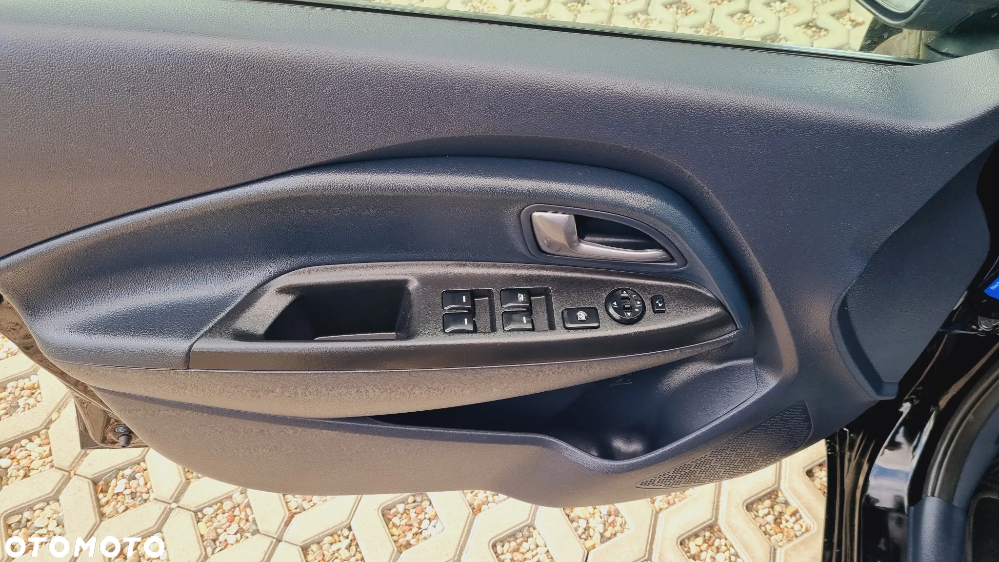 Kia Rio 1.4 Business Line Plus - 11