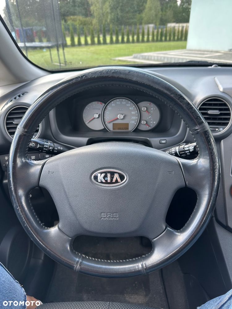 Kia Carens 2.0 CVVT LX Basis - 11