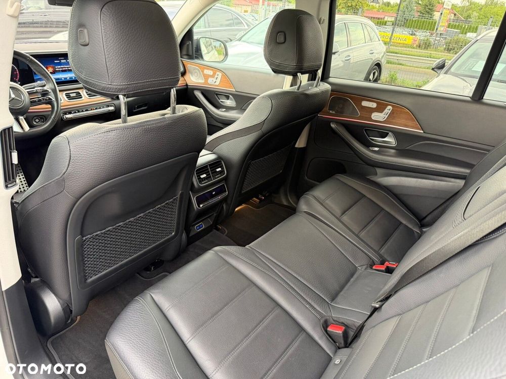 Mercedes-Benz GLS - 8