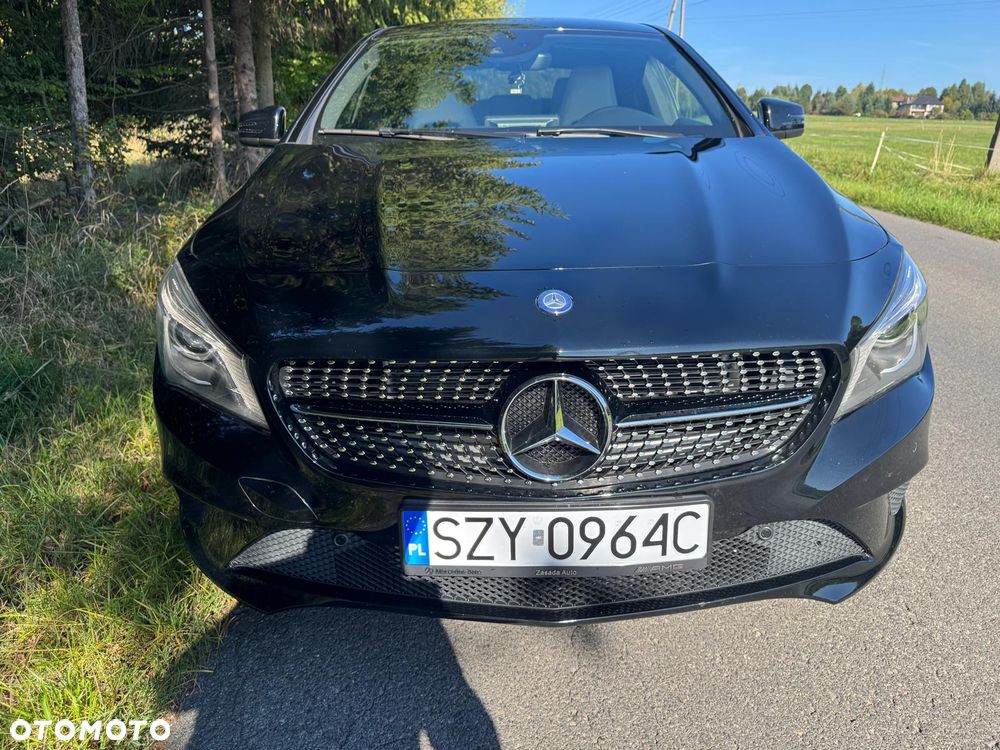 Mercedes-Benz CLA 200 7G-DCT AMG Line - 8