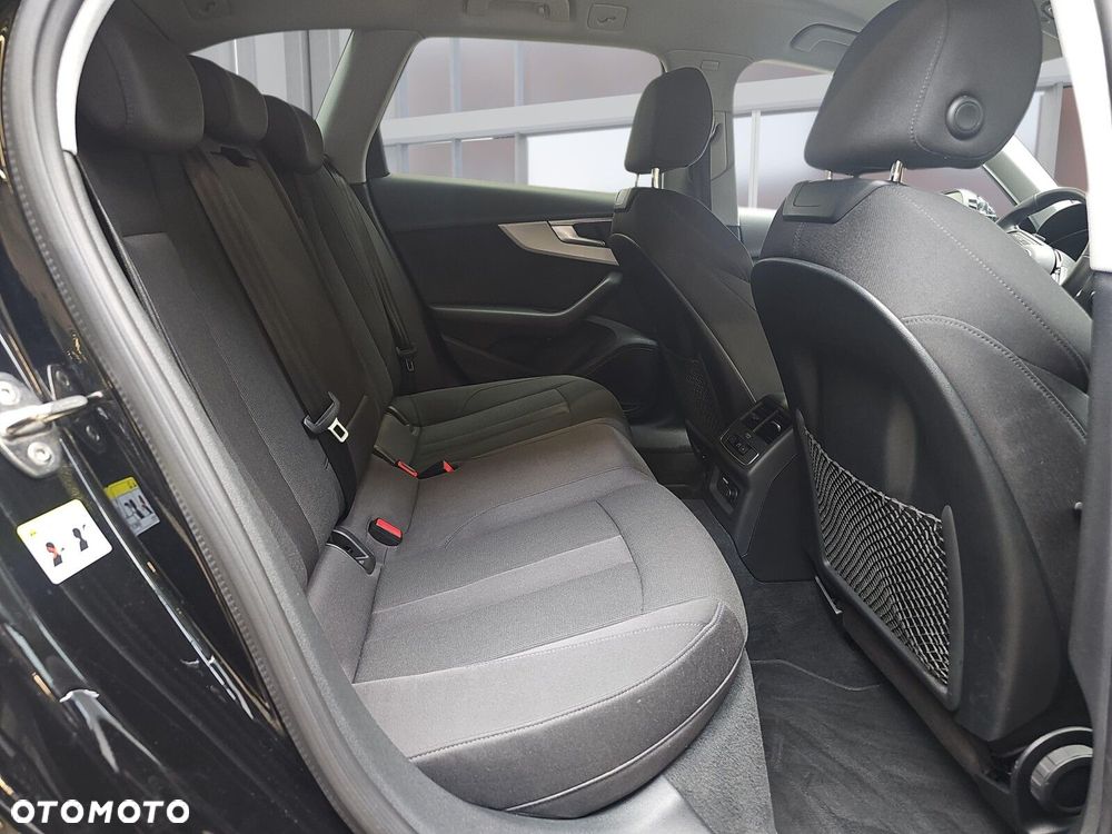 Audi A4 Avant 35 TDI mHEV S tronic - 12