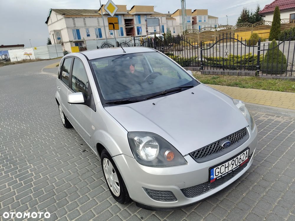 Ford Fiesta 1.3 Ambiente - 13