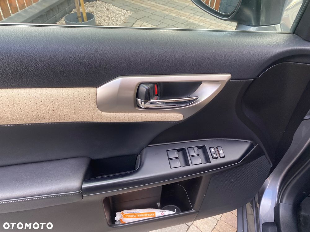 Lexus CT ver-200h-comfort - 16