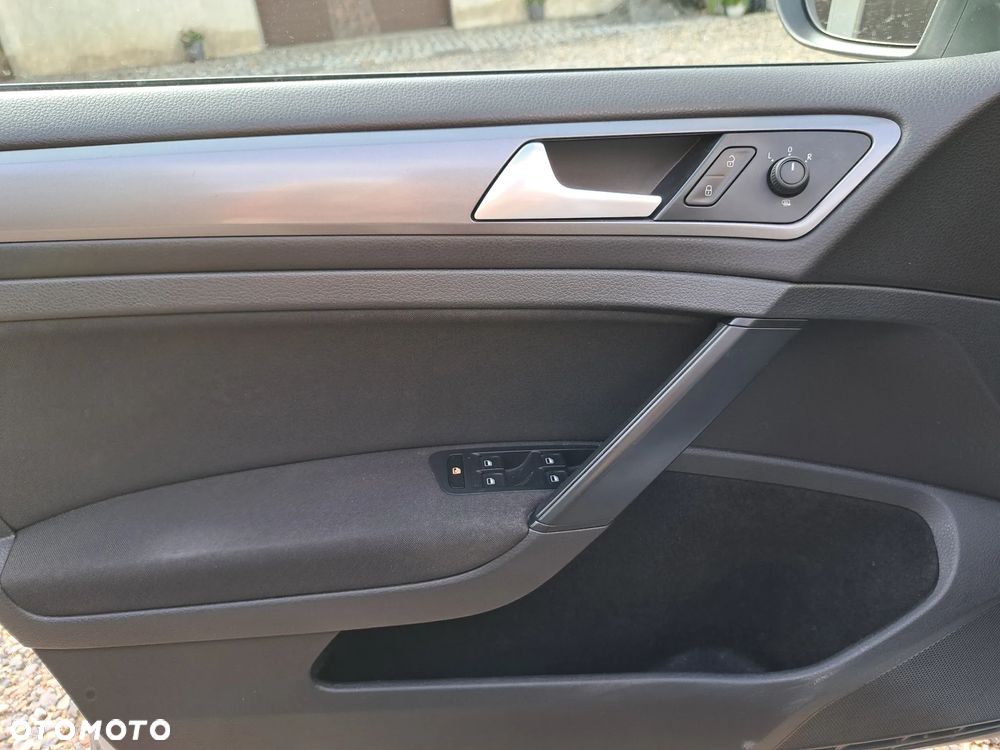 Volkswagen Golf 1.6 TDI Comfortline - 10