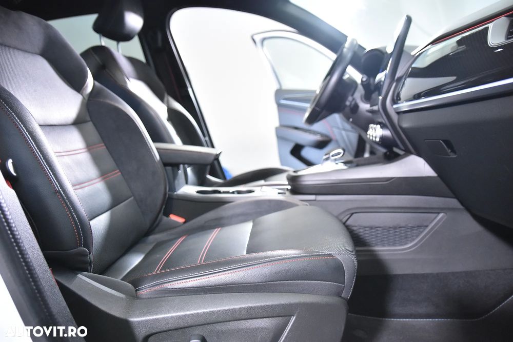 Renault Arkana E-TECH 145 R.S.LINE - 11