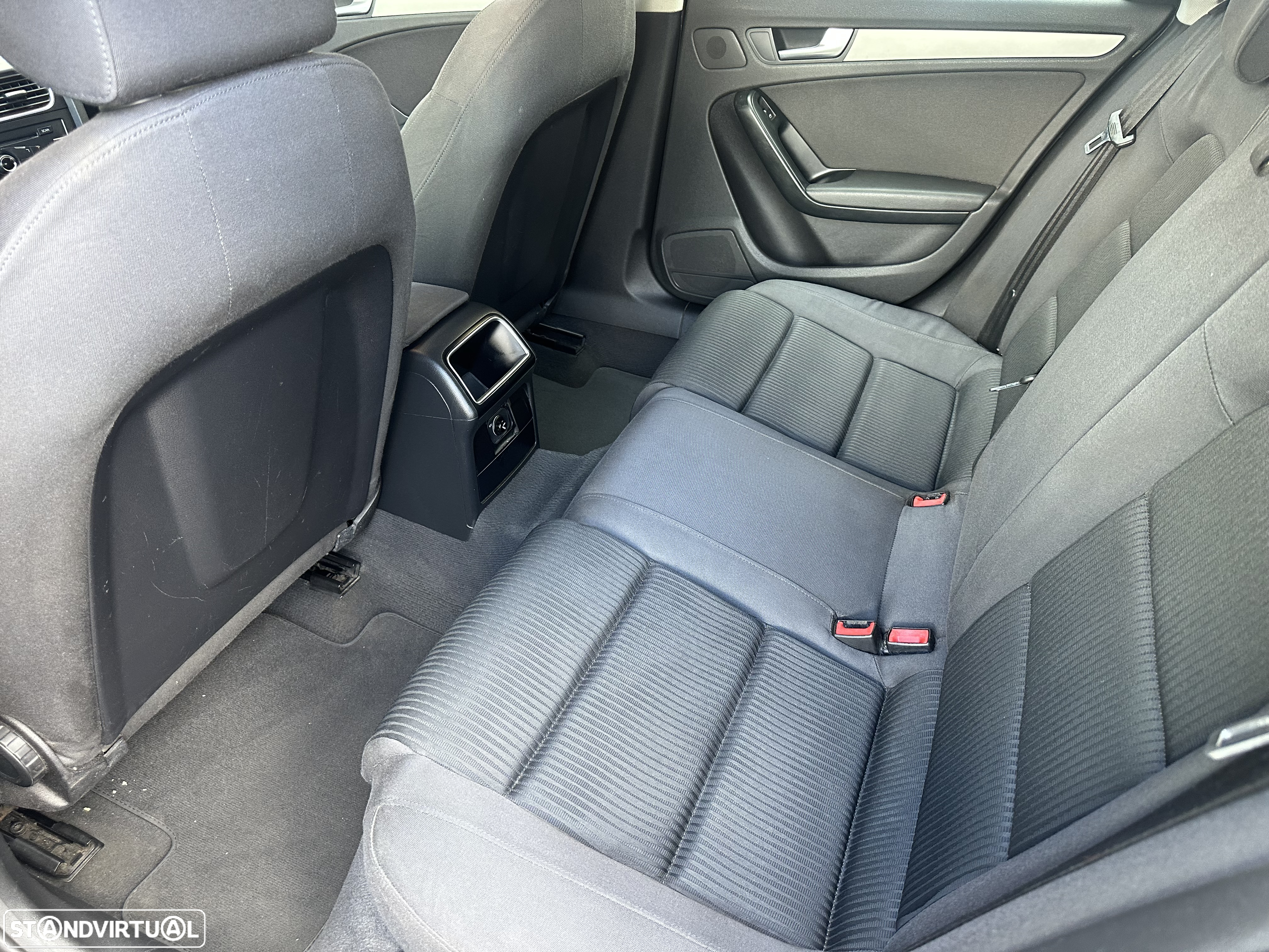 Audi A4 Avant 2.0 TDI Sport - 12