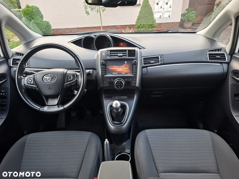 Toyota Verso - 17