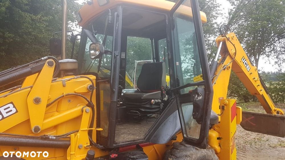 JCB 3CX 4X4 - 5