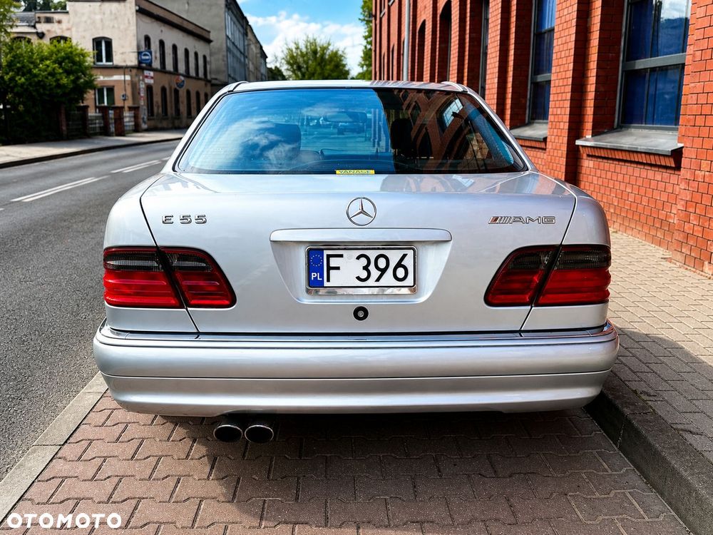 Mercedes-Benz Klasa E - 8