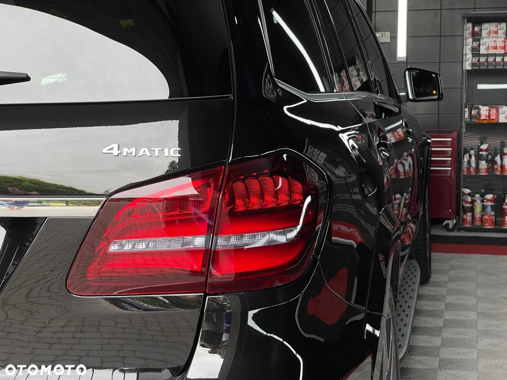 Mercedes-Benz GLS - 20