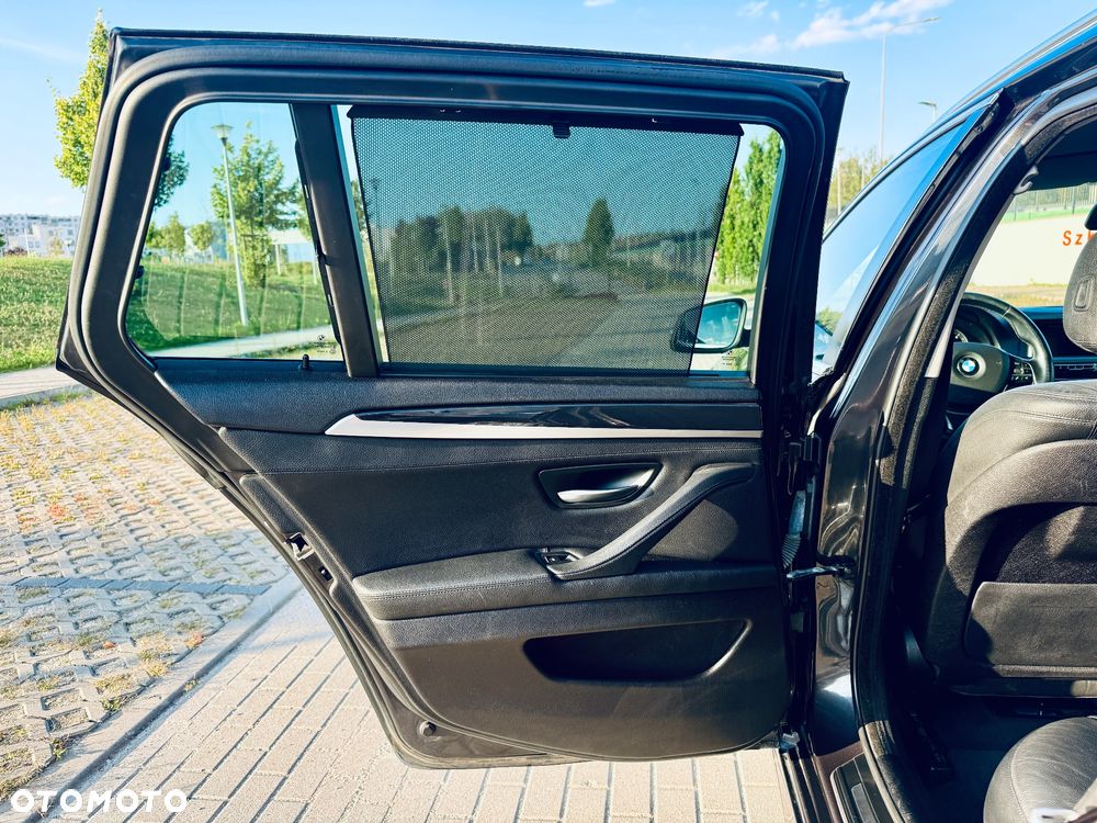 BMW Seria 5 518d Luxury Line - 13