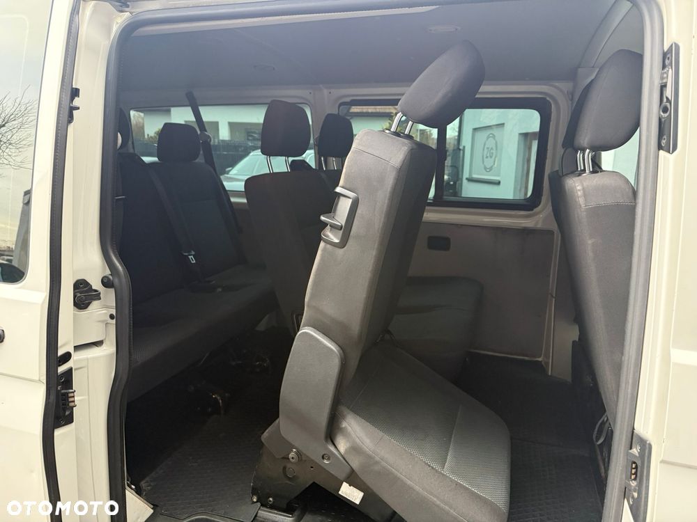 Volkswagen Transporter - 13