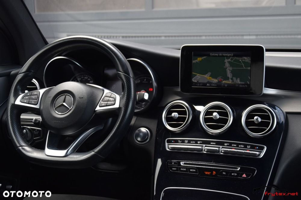 Mercedes-Benz GLC - 26
