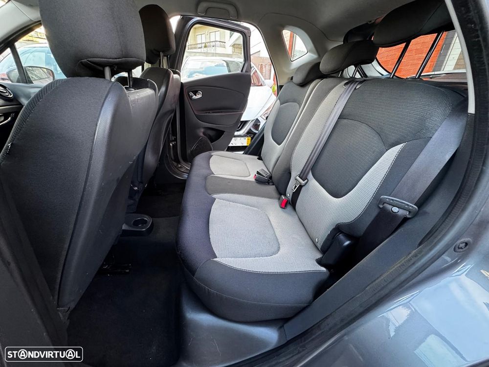 Renault Captur 1.5 dCi - 16