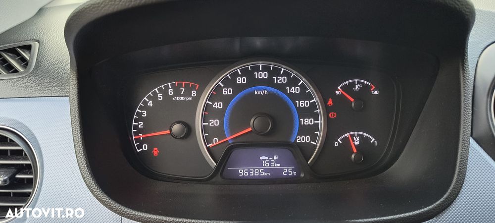 Hyundai i10 1.0 Blue Style - 24