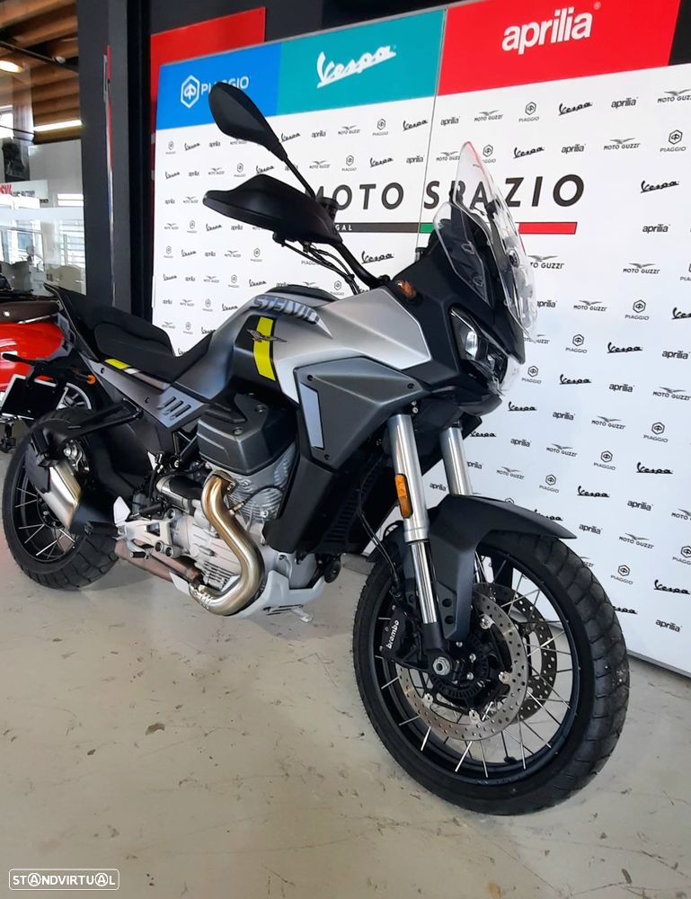 Moto Guzzi Stelvio preto vulcano - 3