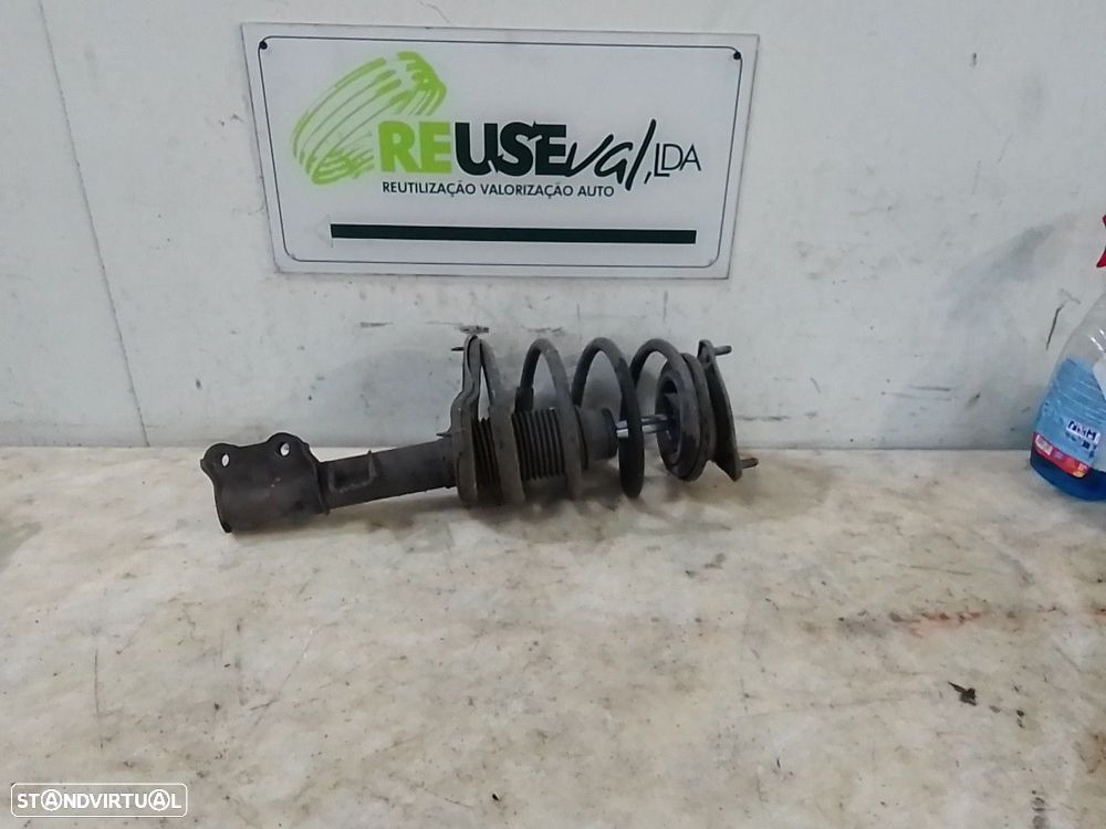 Suspensão Frente Esq Hyundai I30 (Fd) - 1