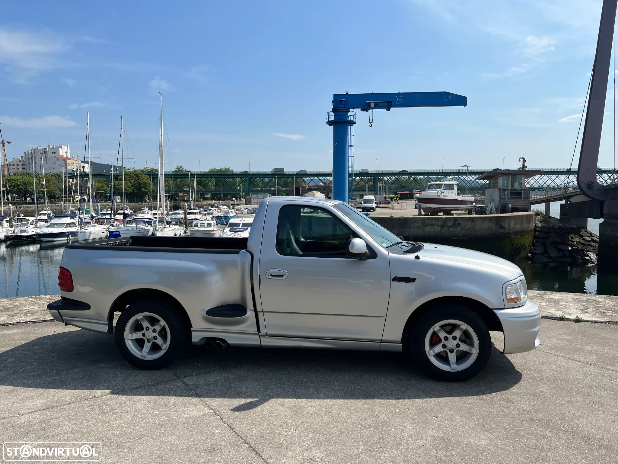Ford F-150 - 4