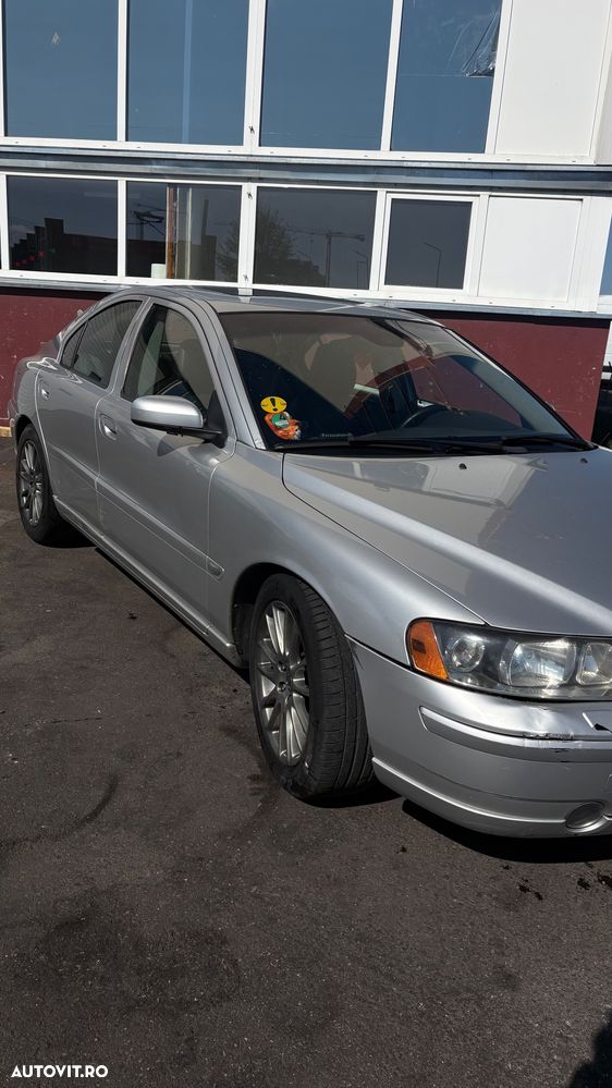 Volvo S60 2.4 D Momentum Geartronic - 3