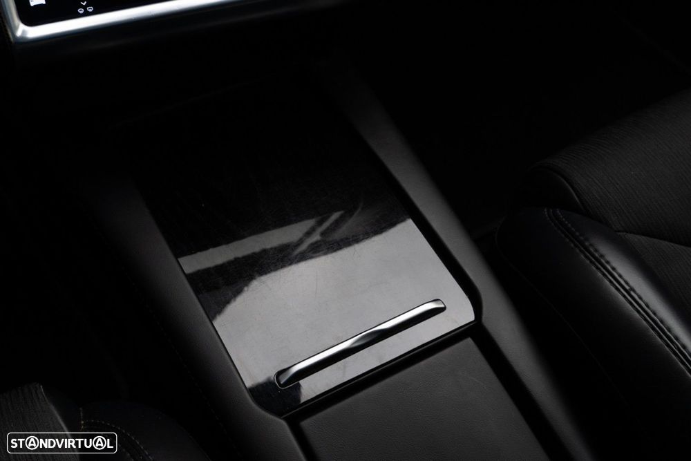 Tesla Model S Long Range AWD - 52