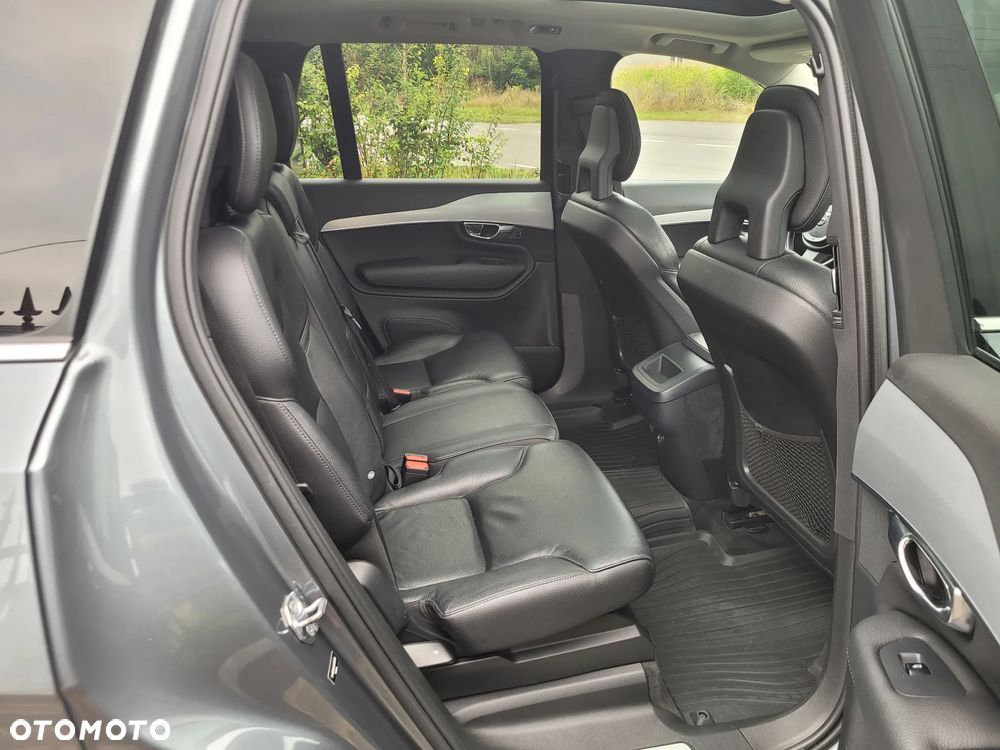 Volvo XC 90 T5 AWD Momentum - 12