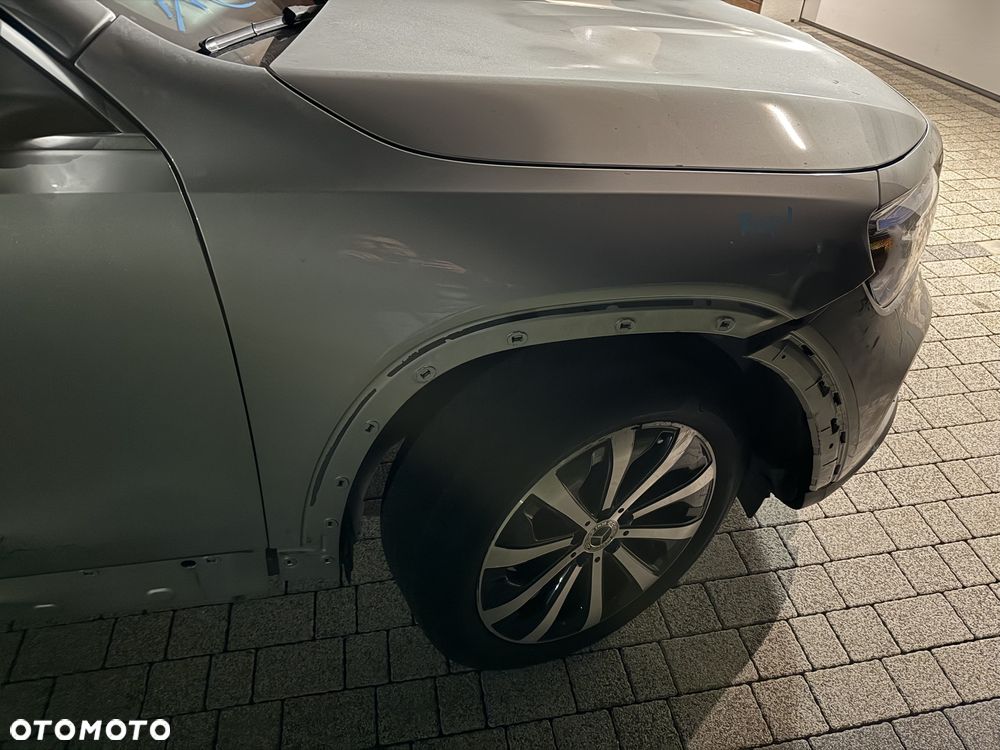 Mercedes-Benz GLB 250 8G-DCT Progressive - 24