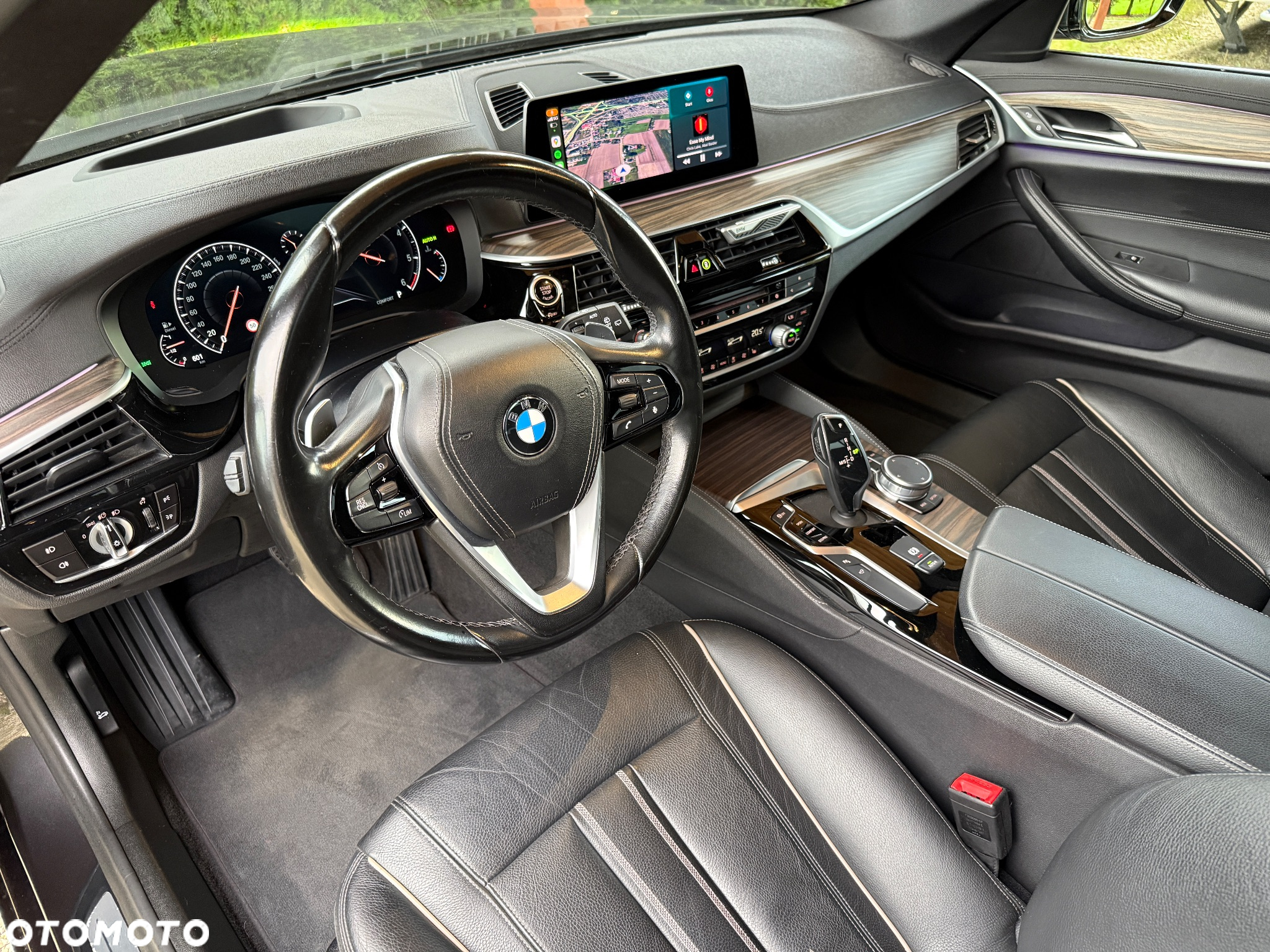 BMW Seria 5 520d Touring Luxury Line - 10
