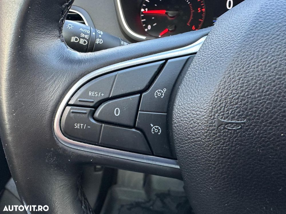 Renault Megane Blue dCi 116 Zen - 15