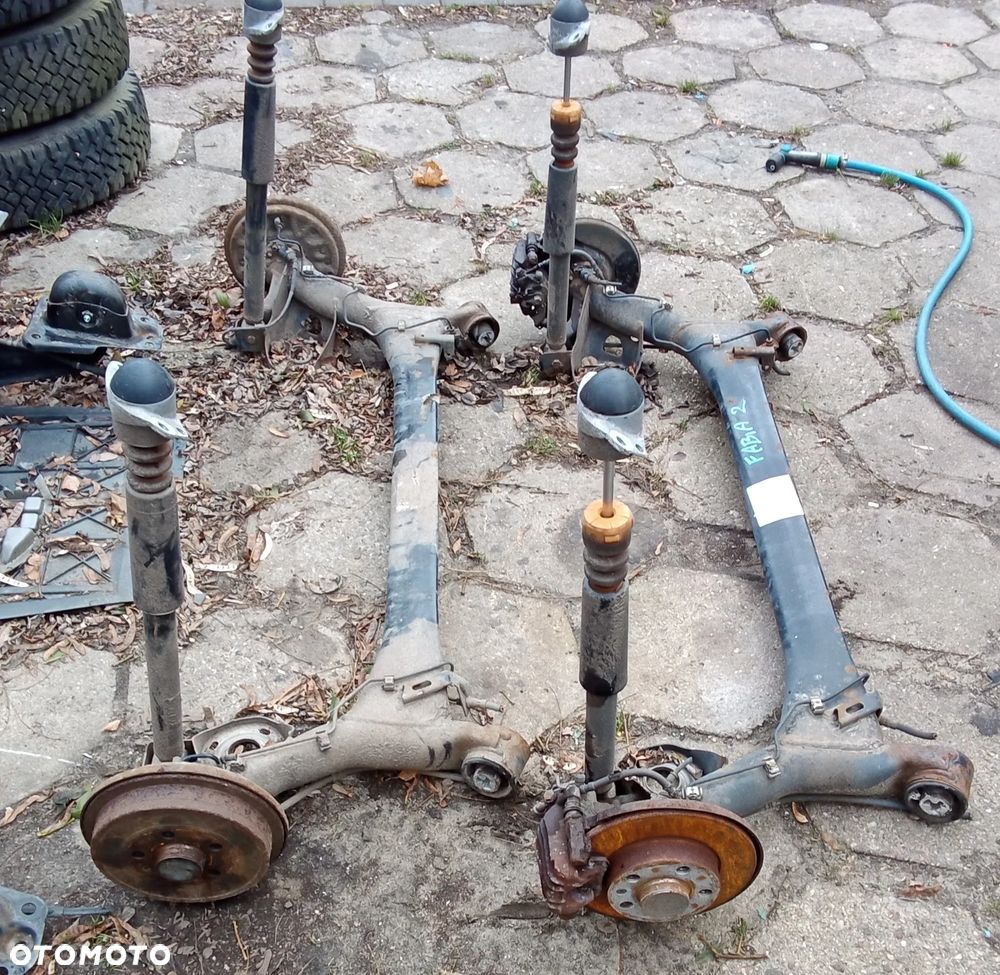 Oś belka tył Skoda Fabia - 3