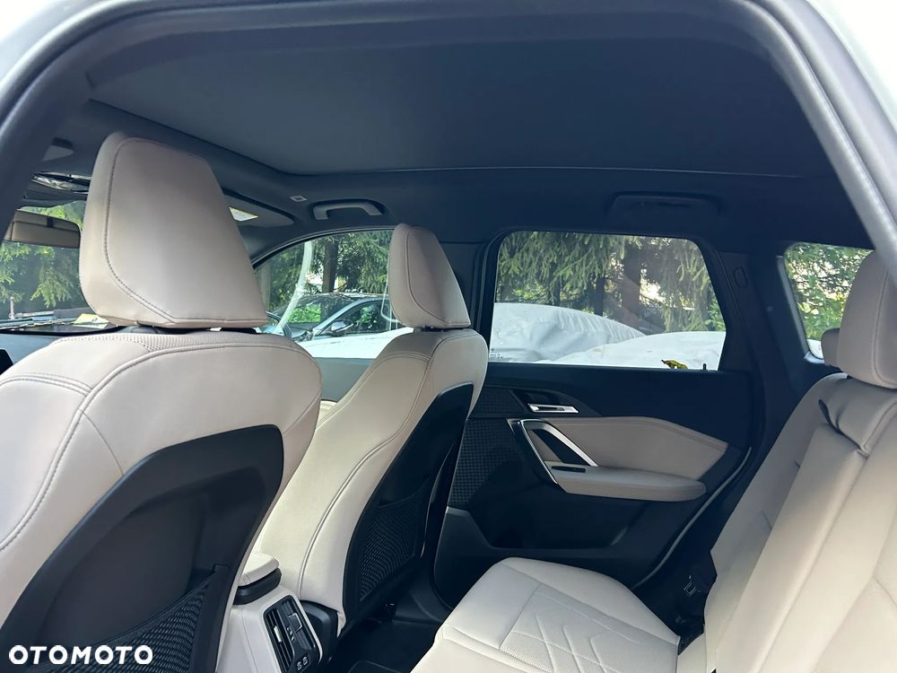 BMW X1 xDrive25i xLine sport - 16