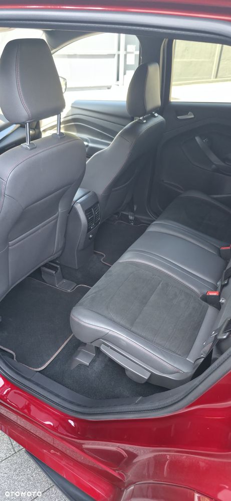 Ford Kuga 2.0 TDCi AWD ST-Line - 11