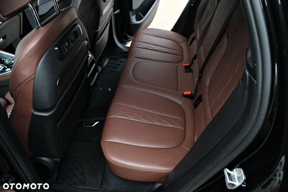 BMW X6 xDrive30d - 22