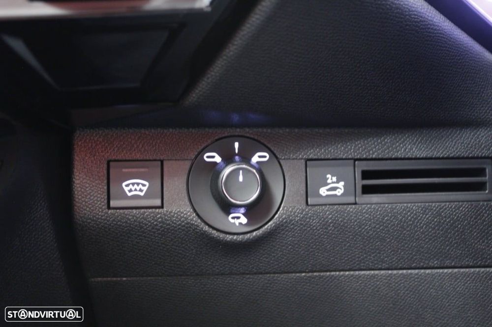 DS DS7 1.5 BlueHDi Pallas EAT8 - 30