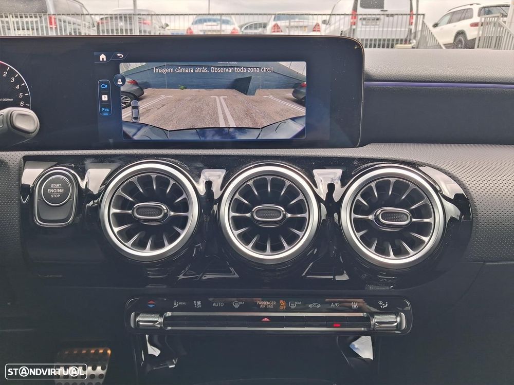 Mercedes-Benz A 250 Limousine - 18