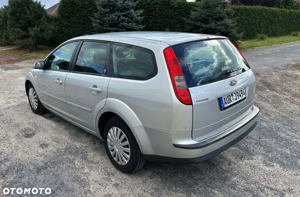 Ford Focus 1.6 Ti-VCT Style - 21