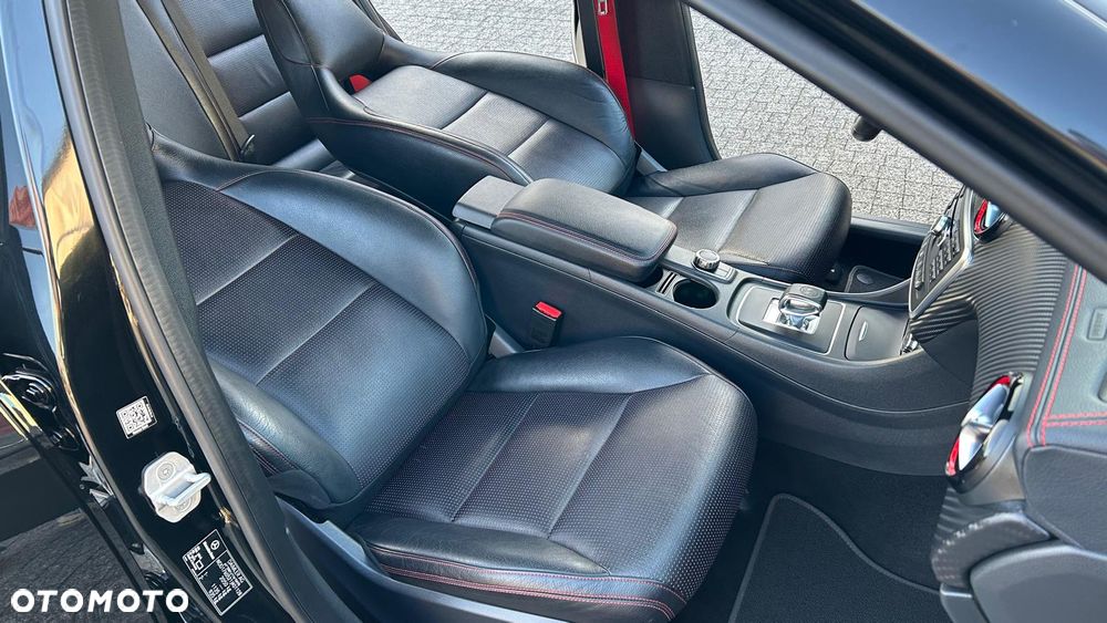Mercedes-Benz Klasa A 45 AMG 4Matic AMG Speedshift 7G-DCT - 34