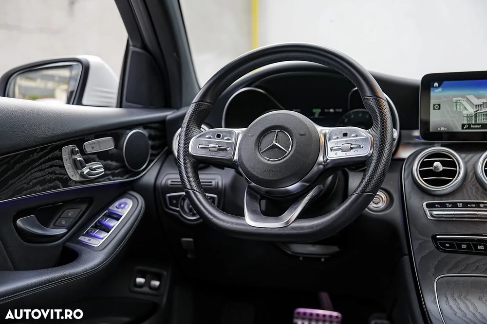 Mercedes-Benz GLC Coupe 300 e 4Matic 9G-TRONIC AMG Line Plus - 20