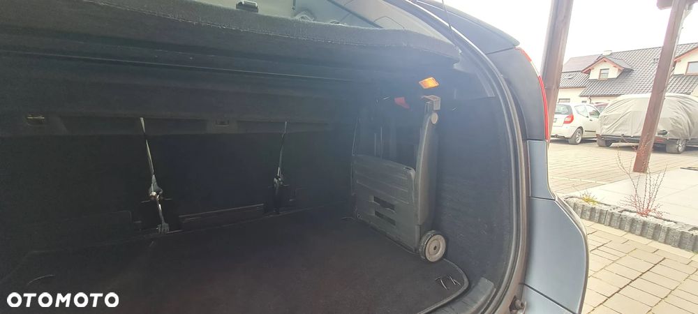 Citroën C4 Picasso 2.0 HDi Exclusive - 27