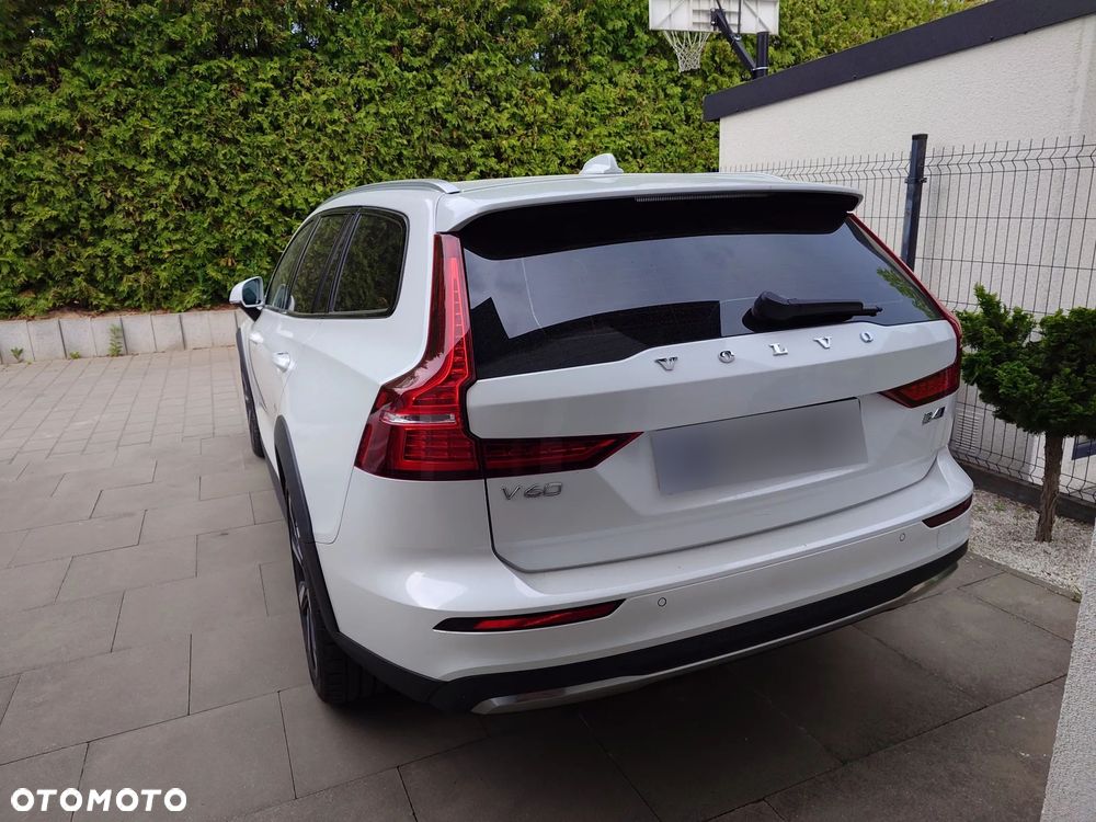 Volvo V60 Cross Country - 2